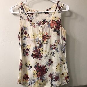 Eddie Bauer Cream and White Sleeveless Buttoned Tank Top